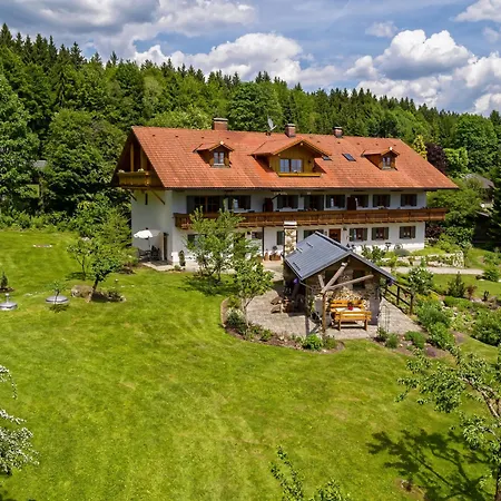 Apartment Private Mit Balkon Aussicht Auf Den Wald