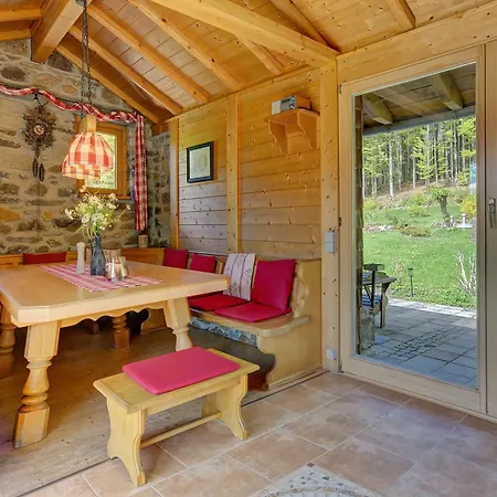 Apartment Private Mit Balkon Aussicht Auf Den Wald *